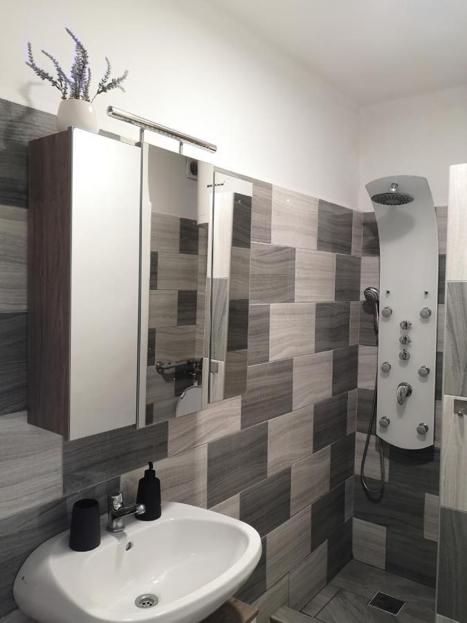 Dorka Apartman Vonyarcvashegy Exterior photo